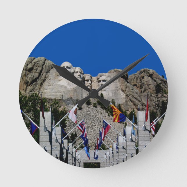 Mount Rushmore South Dakota Souvenir Round Clock (Front)