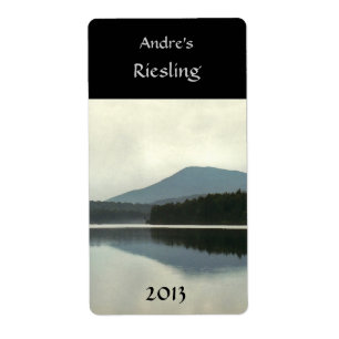 Mountain Pond Wine Label