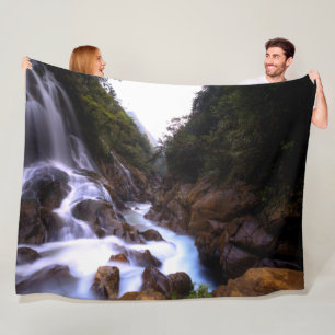 MOUNTAIN STREAM FLEECE BLANKET