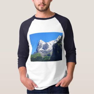 Mountain tops in the Swiss Alps