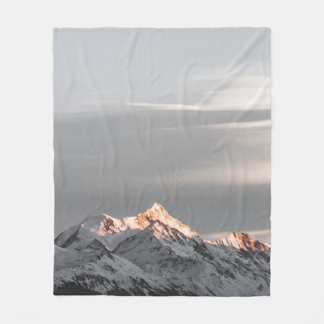 MOUNTAINS COVERED WITH SNOW FLEECE BLANKET (Front)