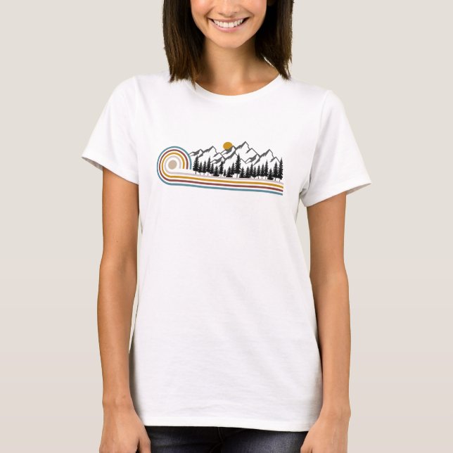 Mountains graphic gift T-Shirt (Front)