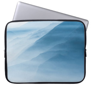 MOUNTAINS LAPTOP SLEEVE
