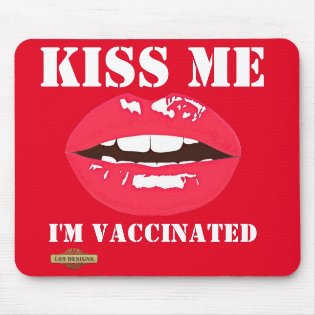 mouse pad  "KISS ME" (Front)