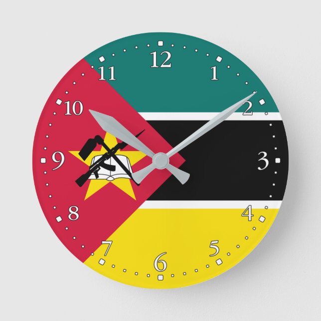 Mozambique Flag Round Clock (Front)