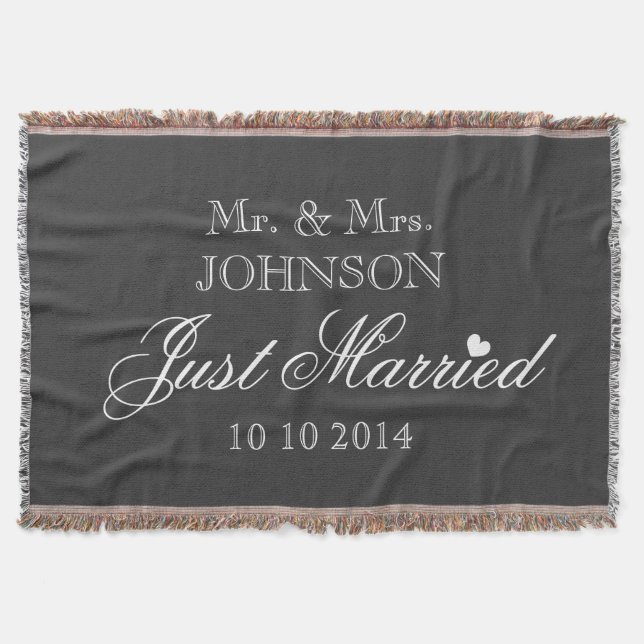 Mr and Mrs just married throw blanket for newlywed (Front)