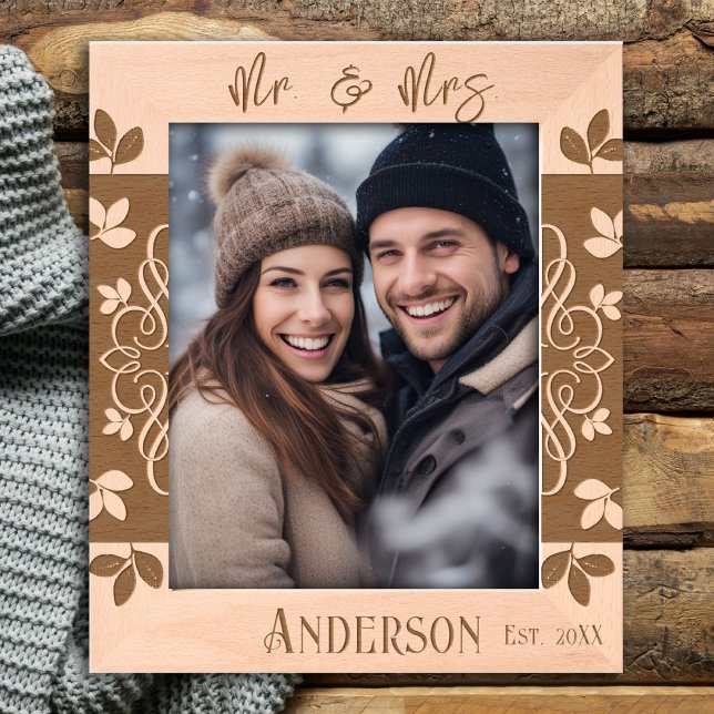 Mr. and Mrs. Wedding Floral Border Etched Frames (Creator Uploaded)