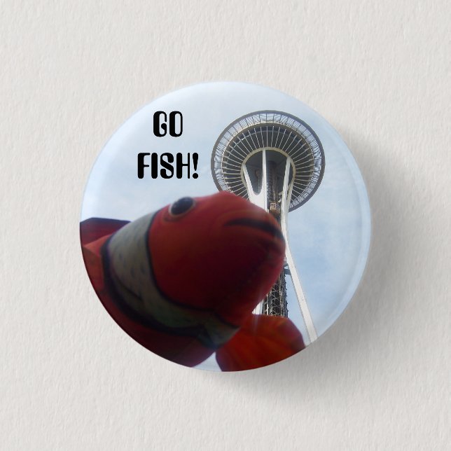 MR. Fish Goes to Seattle 3 Cm Round Badge (Front)