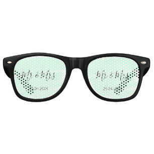 Mr & Mrs add family name date year wedding favor g Retro Sunglasses