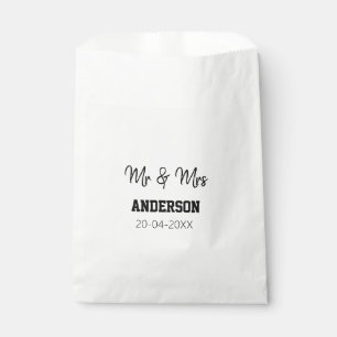 Mr & Mrs add family name date year wedding favour  Bag