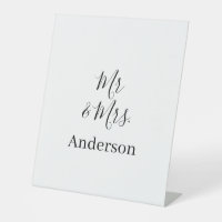 Mr & Mrs add family name date year wedding favour 