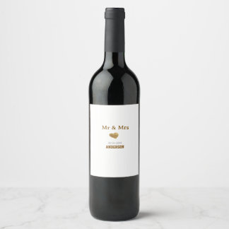 Mr & Mrs add family name golden glitter heart spar Wine Label