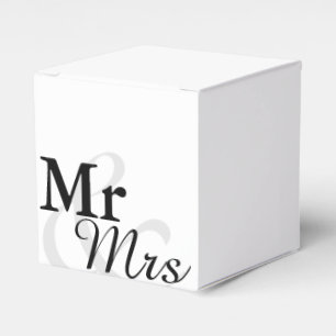Mr&Mrs Simple Elegant Typography Wedding Favour Box