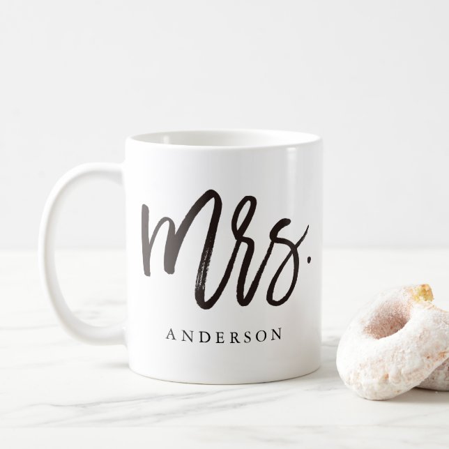 Mrs. calligraphy personalized coffee mug (With Donut)