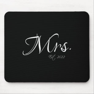 Mrs. Est. 2022 Mr. & Mrs. Bride Groom Couple M Mouse Pad