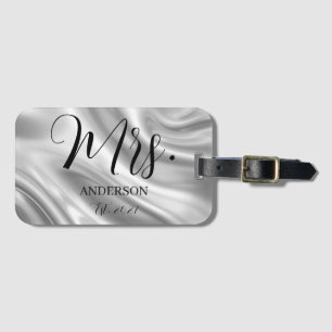 Mrs Script Custom Name Newlywed Honeymoon Luggage Tag