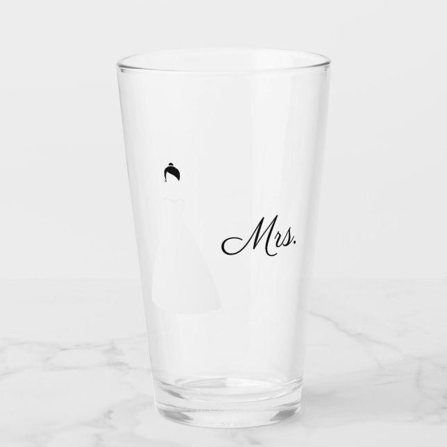 Mrs Wedding drinking glass (Front)