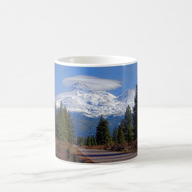 MT SHASTA WITH LENTICULAR COFFEE MUG (Center)