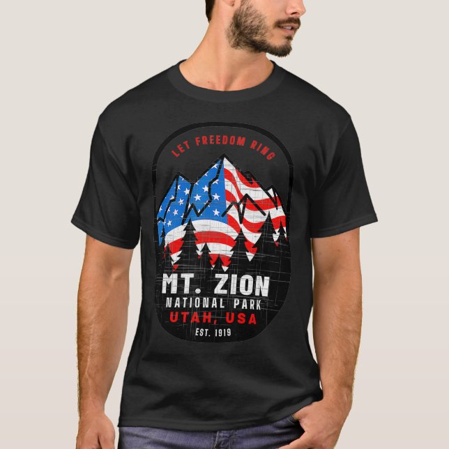 Mt Zion National Park Patriotic 4th of July Vacati T-Shirt (Front)