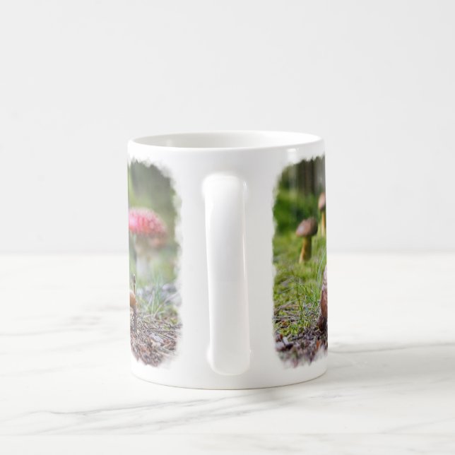 Mug with acorn elves family (Handle)