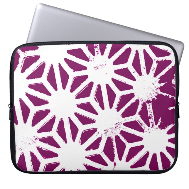 Mulberry and white geometric pattern laptop sleeve (Front)
