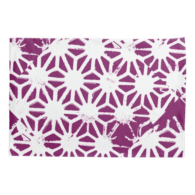 Mulberry and white geometric pattern pillowcase (Back)