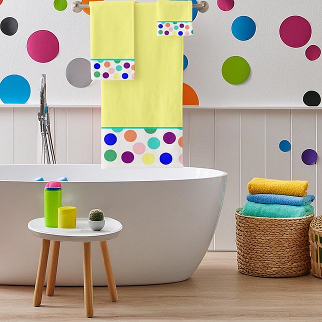 Multi colour dots bath towel set (Creator Uploaded)