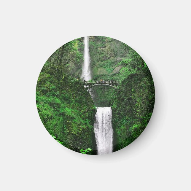 Multnomah Falls #1 Round Magnet (Front)
