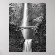Multnomah Falls Waterfall with Benson Bridge
