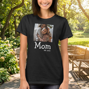 Mum Est Saying White Fun Whimsical Font Photo T-Shirt