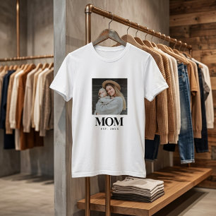 Mum Established Black Typography Photo Gift T-Shirt