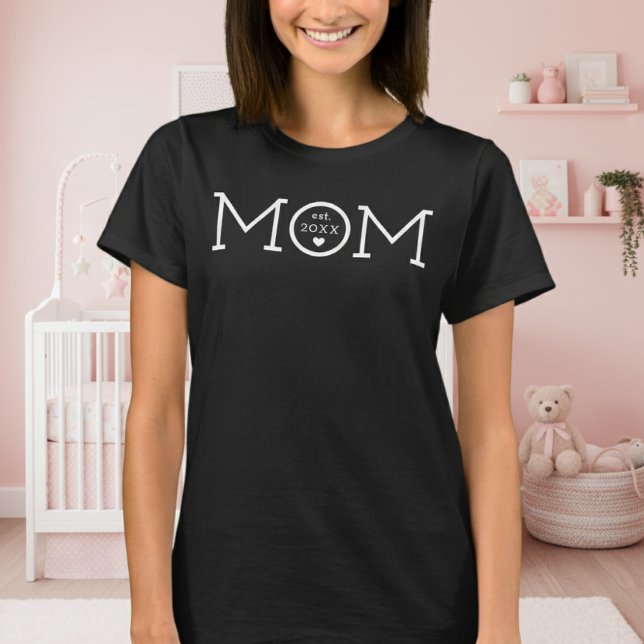 Mum Established Heart Black Minimal T-Shirt (Creator Uploaded)