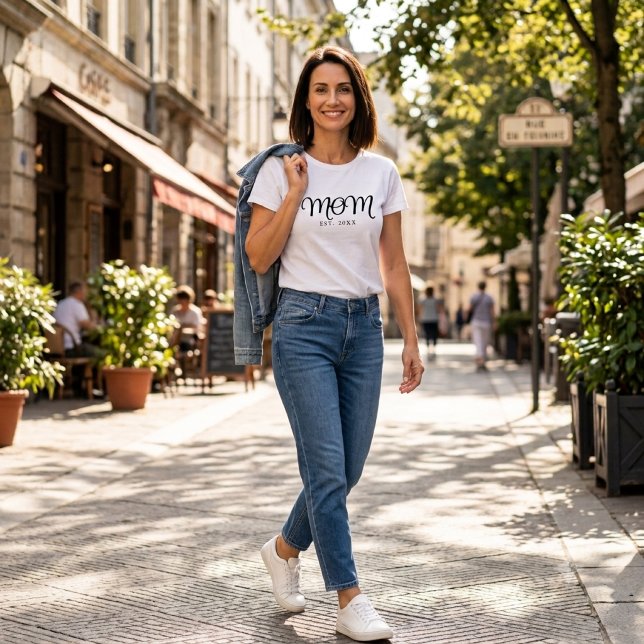 Mum Established New Mum Gift Black Script T-Shirt (Mom Established New Mom Gift Black Script T-Shirt)