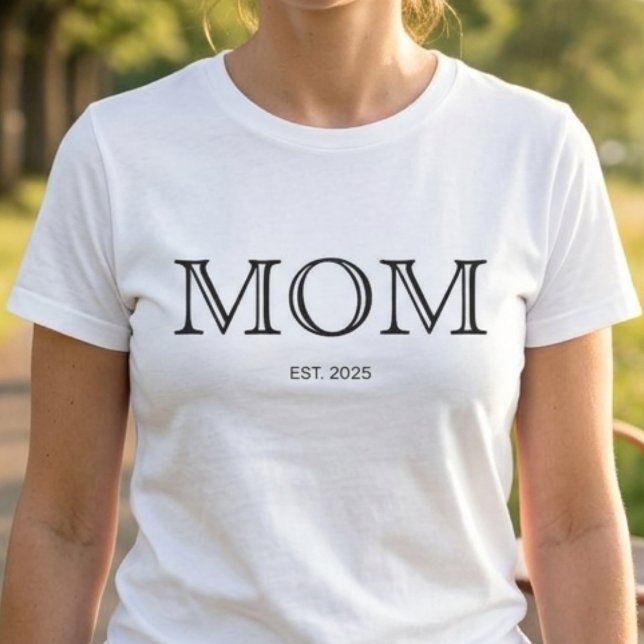 Mum Established New Mum Gift  T-Shirt (Creator Uploaded)