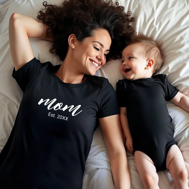 Mum Established New Mum Gift T-Shirt (Creator Uploaded)