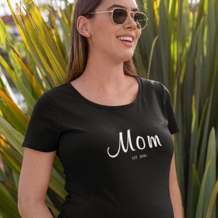 Mum Established New Mum Gift T-Shirt