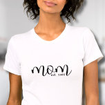Mum Established Script New Mum T-Shirt<br><div class="desc">Simple Script Mum Personalised Shirt. Celebrate motherhood with this minimalist design featuring the word “mum” in a flowing handwritten script font across the front. At the bottom right, a simple handwritten-style “est. year” adds a personal touch—perfect for a mum-to-be, a new mum, or to celebrate mum any time. Great for...</div>