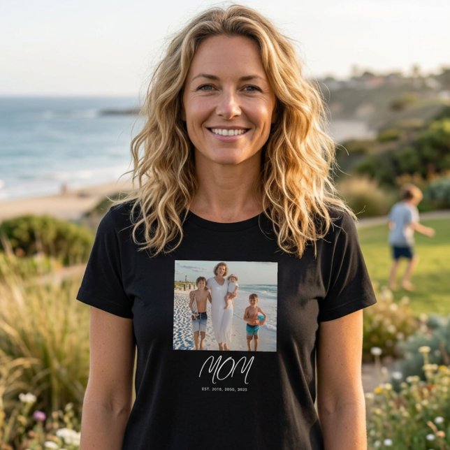 Mum Established Script Photo T-Shirt (Creator Uploaded)
