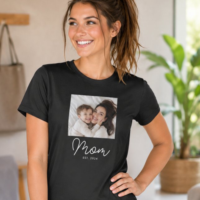 Mum Established Script Photo T-Shirt (Creator Uploaded)