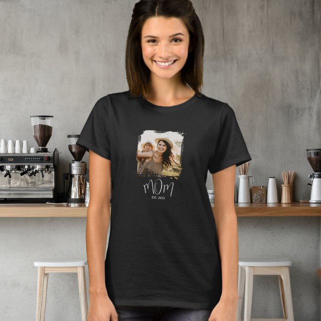 Mum Established Script Photo T-Shirt (Creator Uploaded)