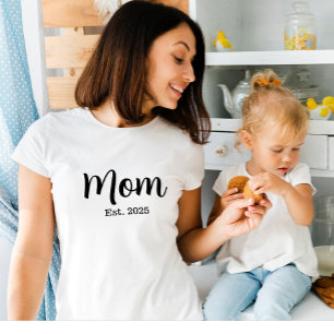 Mum Established  T-Shirt