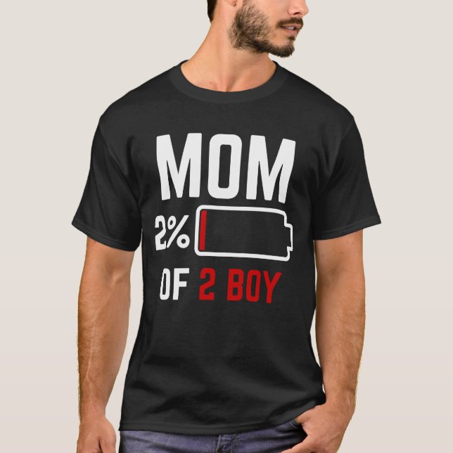 Mum of 2 Boys Low Battery Birthday Boy Birthday Pa T-Shirt (Front)