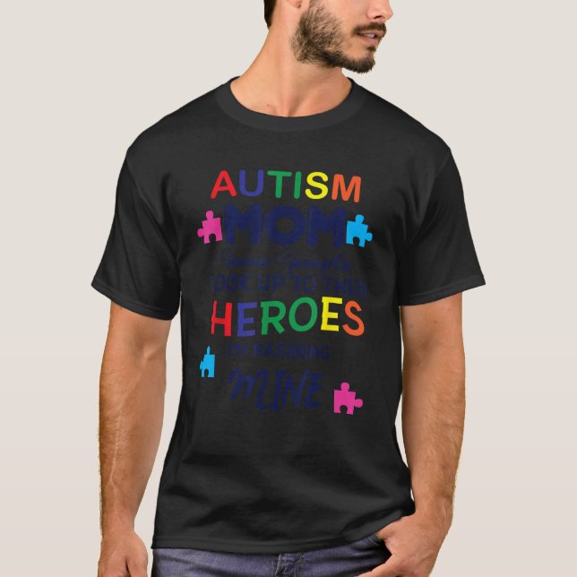 Mum Raising Superhero Puzzle Cool Autism Awareness T-Shirt (Front)