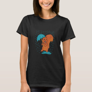 Mum Squirrel With Umbrella Under Rain   Animal Zoo T-Shirt