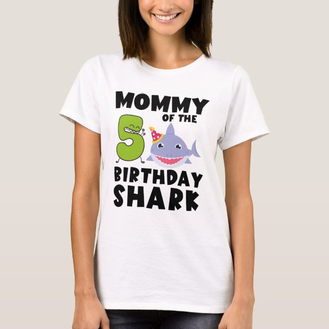 Mummy Of The Birthday Shark 5 years old Birthday T-Shirt (Front)