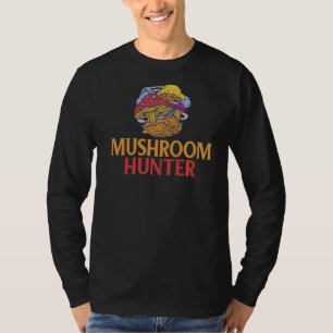 Mushroom Hunter Hunting Morel Fungi Hunter T-Shirt