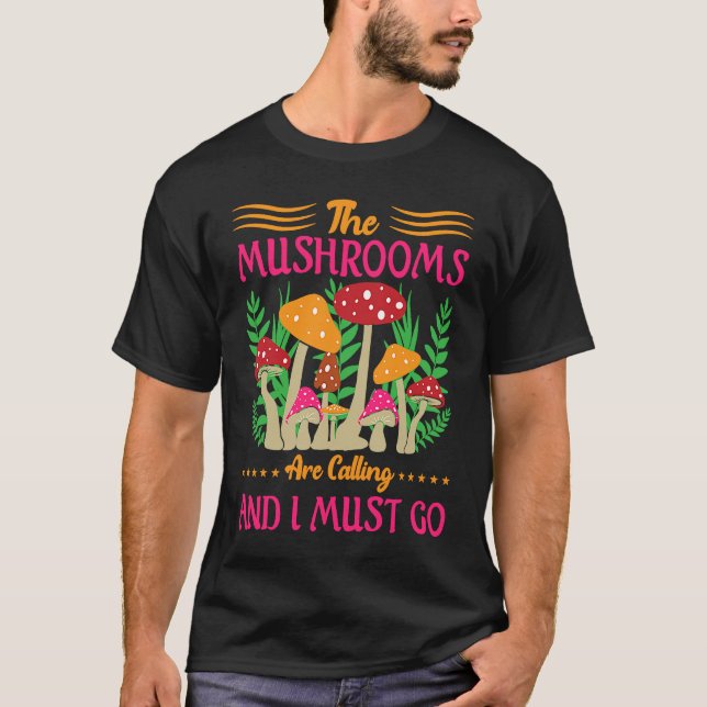 Mushroom Hunter Morel Mushrooms Richmond Mushroom  T-Shirt (Front)
