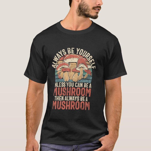 Mushroom Hunter Retro Mushroom Lover Fungi Collect T-Shirt (Front)