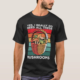 Mushroom Hunting Retro Vintage Morel Hunter Foragi T-Shirt
