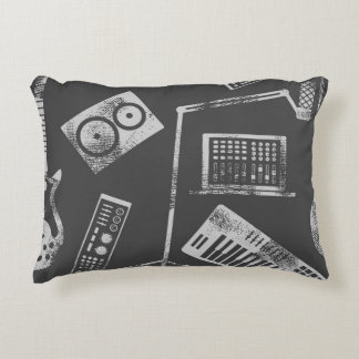 Music elements: vintage seamless background. decorative cushion